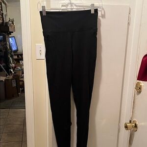 Mono B Black High-Waisted Leggings